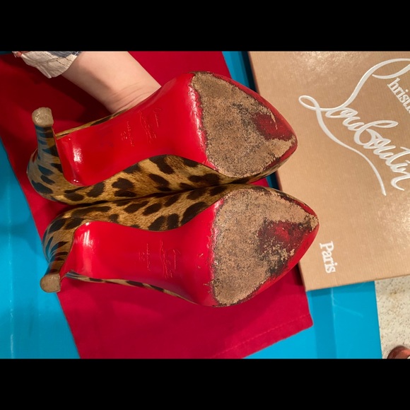 Authentic Christian Louboutin leopard heels size 5 - Picture 5 of 8